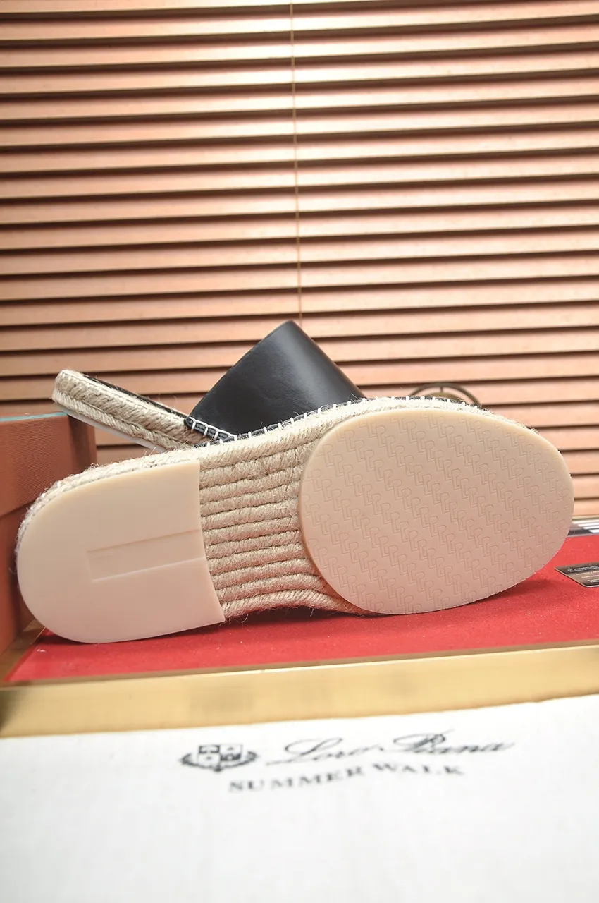 Men's men's shoes 💰540💶【𝐥𝐨𝐫𝐨 𝐏𝐢𝐚𝐧𝐚】lp classic loafers, an Italian treasure brand, the only brand that can match Hermès! Only after wearing it do we realize that we cannot let down our feet. The upper is imported cashmere, the lining of water-dyed cowhide ➕ the cowhide feet, the official original glass rubber outsole, and the pendant. Exclusive original packaging (tag ➕ brand paper ➕ outer box ➕ hand bag) code number: 38-45